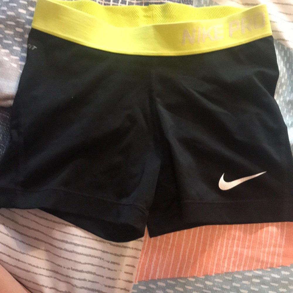 Nike pro short